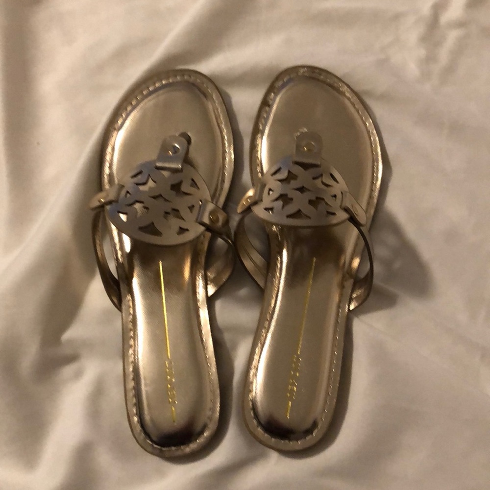 Brand new never worn sandals